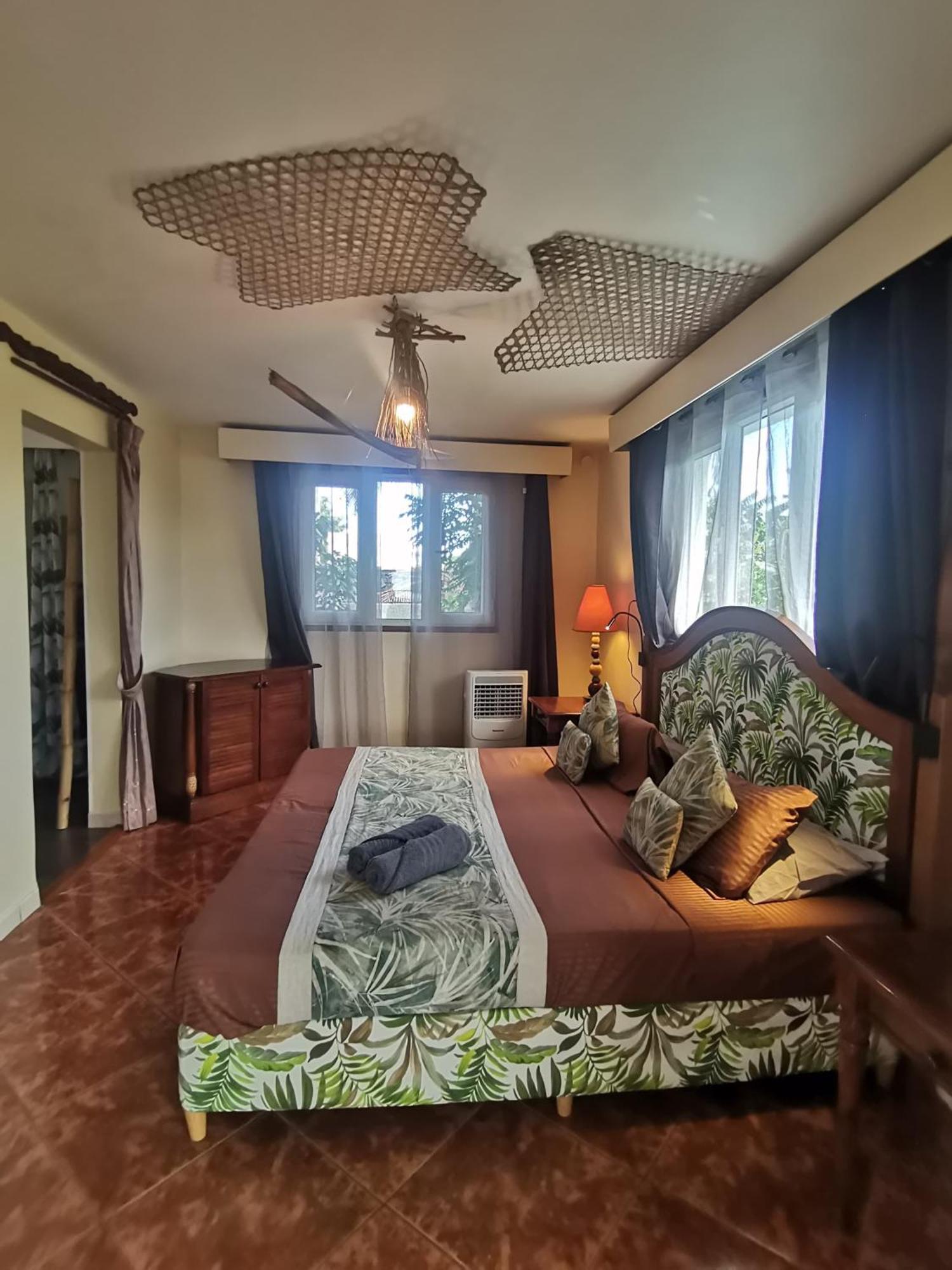 Modern Apartment/3Bedrooms/2Bathrooms/Rooftop/Jacuzzi Pointe aux Sable Ngoại thất bức ảnh