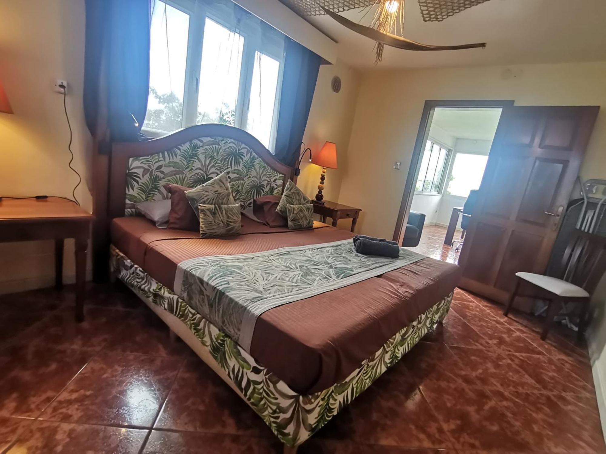 Modern Apartment/3Bedrooms/2Bathrooms/Rooftop/Jacuzzi Pointe aux Sable Ngoại thất bức ảnh